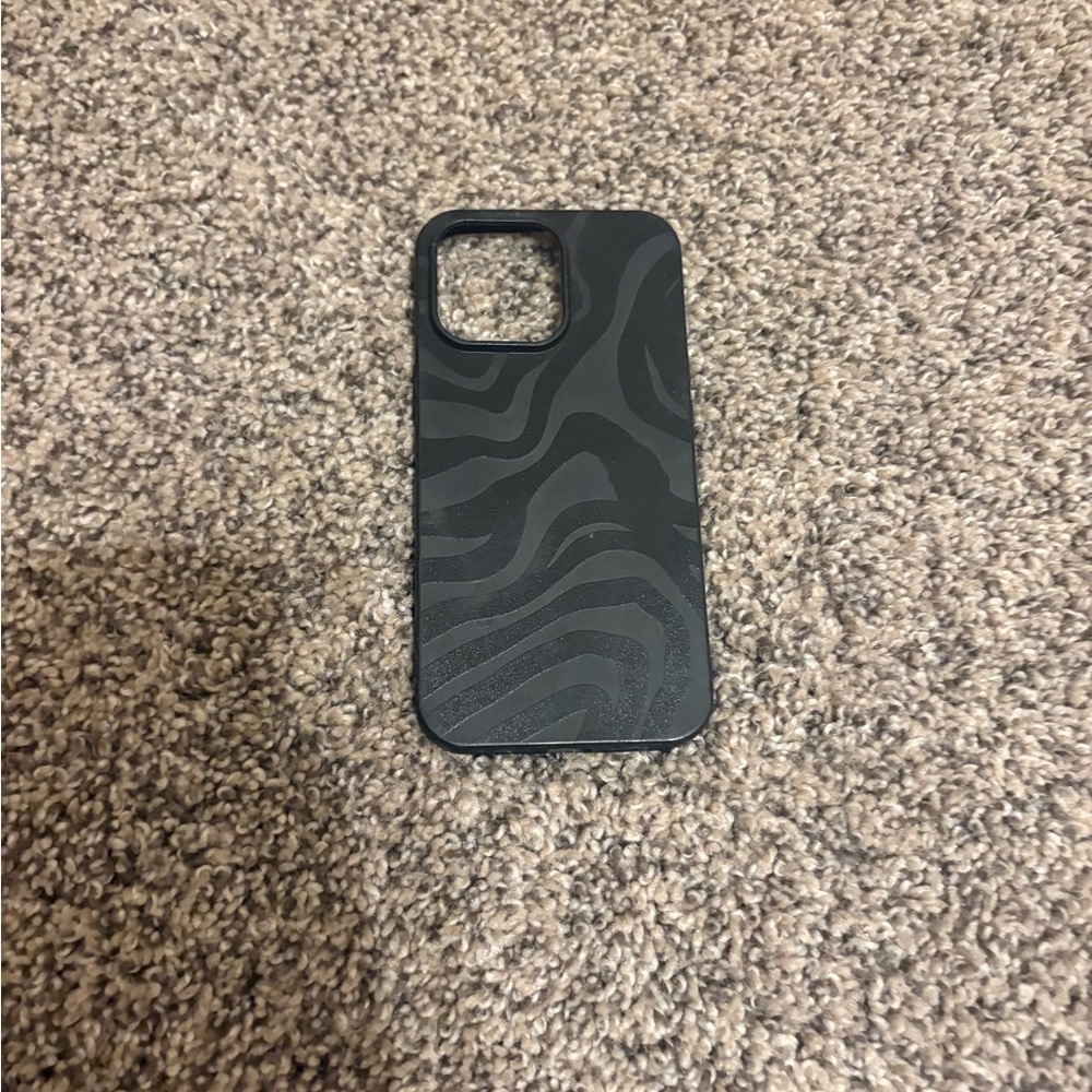 Amazon Black Wave Design Phone Case